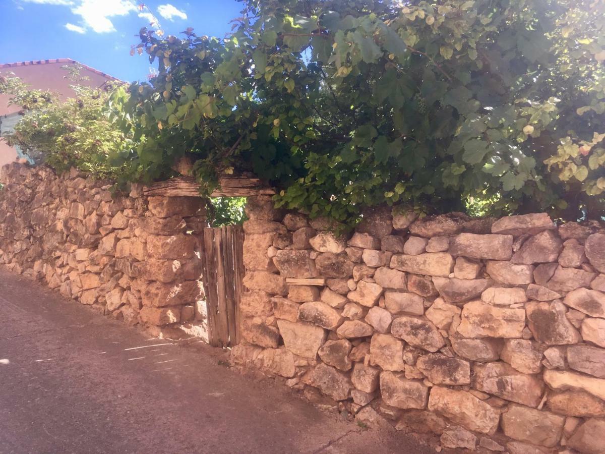 Apartamento Rural La Cascada De Calmarza Eksteriør billede